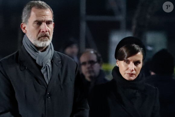 Le roi Felipe VI et la reine Letizia d'Espagne lors de la cérémonie commémorative des 75 ans de la libération du camp d'Auschwitz-Birkenau à Brzezinka en Pologne le 27 janvier 2020.