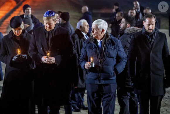 La reine Maxima et le roi Willem-Alexander des Pays-Bas ainsi que le prince héritier Haakon de Norvège lors de la cérémonie commémorative du 75e anniversaire de la libération du camp d'Auschwitz-Birkenau à Brzezinka en Pologne le 27 janvier 2020.