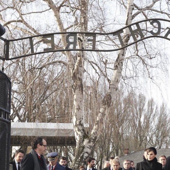 La reine Letizia et le roi Felipe VI d'Espagne en visite à Auchwitz-Birkenau le 27 janvier 2020 pour le 75e anniversaire de la libération du camp de concentration.