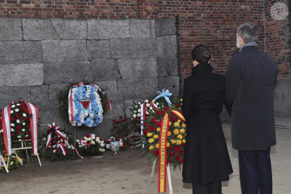 La reine Letizia et le roi Felipe VI d'Espagne en visite à Auchwitz-Birkenau le 27 janvier 2020 pour le 75e anniversaire de la libération du camp de concentration.