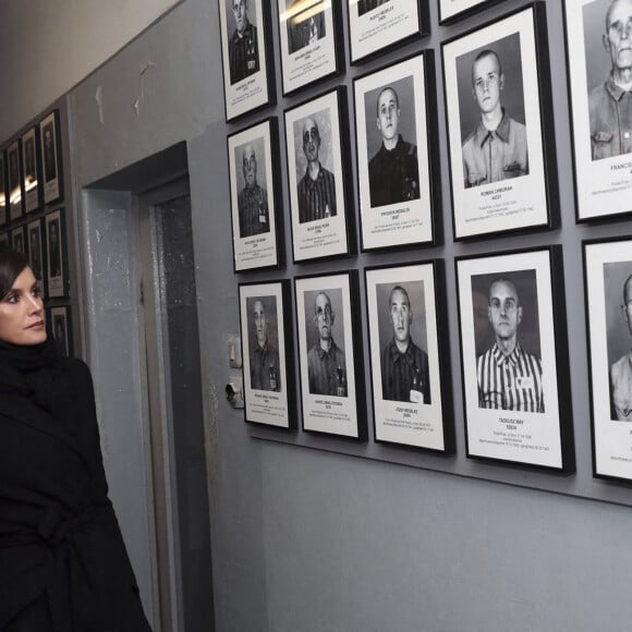 La reine Letizia et le roi Felipe VI d'Espagne en visite à Auchwitz-Birkenau le 27 janvier 2020 pour le 75e anniversaire de la libération du camp de concentration.