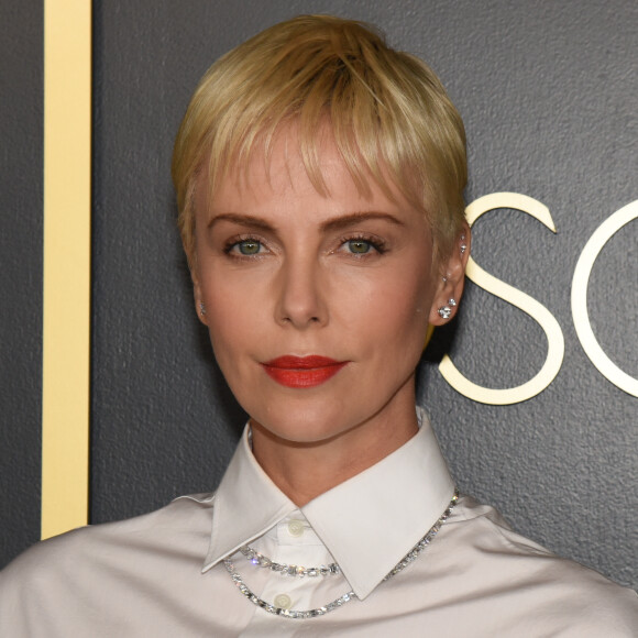 Charlize Theron lors du photocall de la 92ème édition du déjeuner des nominés aux Oscars au Ray Dolby Ballroom à Los Angeles, Californie, Etats-Unis, le 27 janvier 2020.