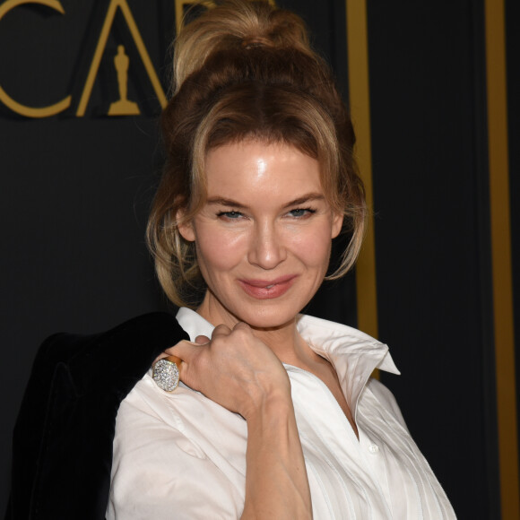 Renée Zellweger lors du photocall de la 92ème édition du déjeuner des nominés aux Oscars au Ray Dolby Ballroom à Los Angeles, Californie, Etats-Unis, le 27 janvier 2020.