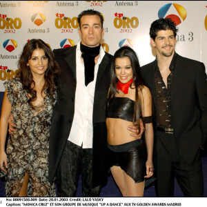 Monica Cruz, Pablo Puyol, Beatriz Luengo et Miguel Angel Muñoz aux TV Golden Awards. Madrid. Le 20 janvier 2003.