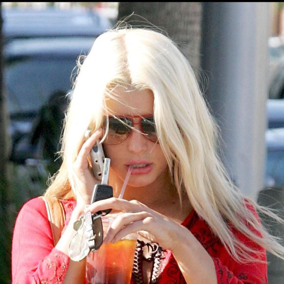 Jessica Simpson dans les rues de Beverly Hills, le 29 septembre 2005.