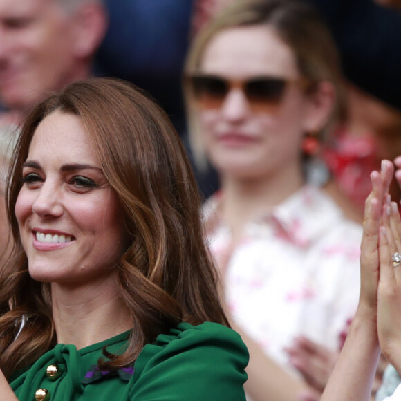 Catherine (Kate) Middleton, duchesse de Cambridge, Meghan Markle, duchesse de Sussex, et Pippa Middleton dans les tribunes lors de la finale femme de Wimbledon "Serena Williams - Simona Halep (2/6 - 2/6) à Londres, le 13 juillet 2019.