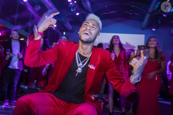 Neymar Jr. lors de la soirée d'anniversaire "Neymar JR'S: Nuit Rouge" des 27 ans de Neymar Jr. au Pavillon Gabriel à Paris, France, le 4 février 2019. © Sarah Bastin/Red Bull Content Pool/Bestimage