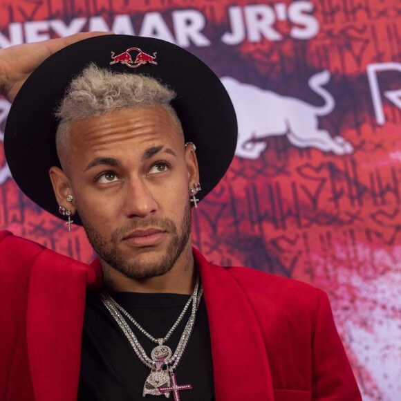 Neymar Jr. lors de la soirée d'anniversaire "Neymar JR'S: Nuit Rouge" des 27 ans de Neymar Jr. au Pavillon Gabriel à Paris, France, le 4 février 2019. © Sarah Bastin/Red Bull Content Pool/Bestimage