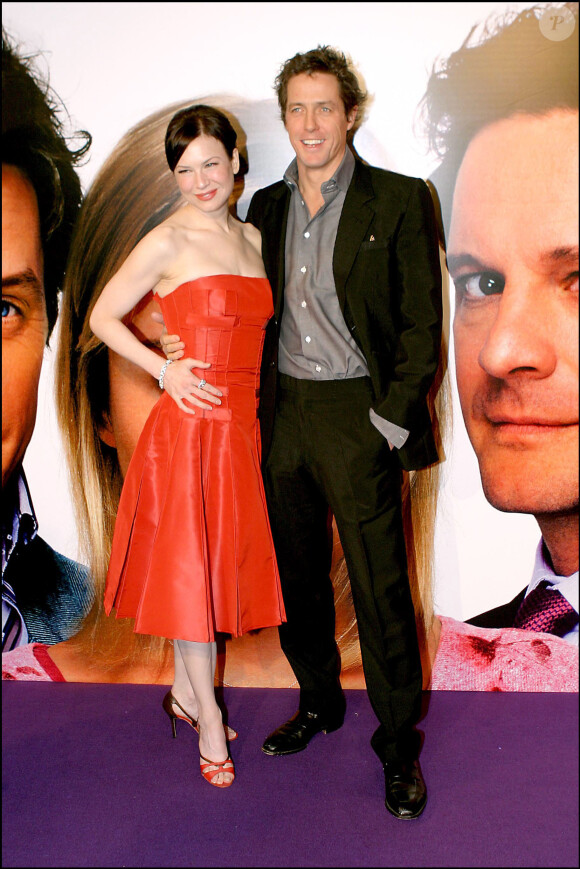 Renée Zellweger et Hugh Grant à la première du film "Bridget Jones : l'âge de raison" à Paris en 2004.