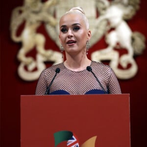 Katy Perry assiste à la réception de soutien au British Asian Trust à Banqueting House, Whitehall, Londres le 4 février 2020.