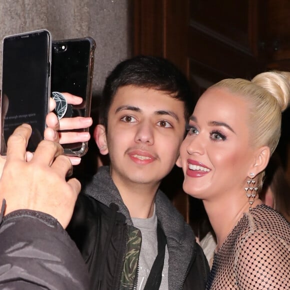 Katy Perry à la sortie du dîner de gala "British Asian Trust" à la maison des banquets à Londres, Royaume Uni, le 4 février 2020.