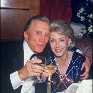 Archives- Kirk Douglas et son épouse Anne, le lors de la soirée des César en 1985. 