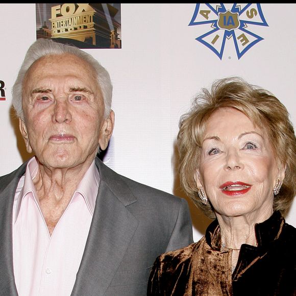 Kirk Douglas et son épouse Anne aux Studios Sony de Los Angeles, le 20 octobre 2007. 