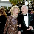  Kirk Douglas et son épouse Anne, le 28 février 2004 à Los Angeles.  