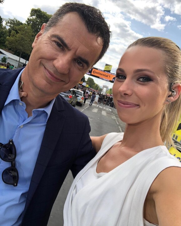Marion Rousse avec Laurent Luyat sur l'arrivée du Tour de France le 28 juillet 2019, photo Instagram