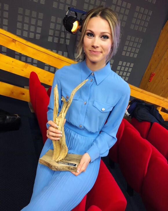 Marion Rousse avec son Prix du Meilleur consultant 2019 des Trophées de la Reconversion, photo Instagram du 7 janvier 2020.