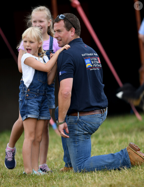 Peter Phillips avec ses filles Isla et Savannahs - "2019 Festival of British Eventing" dans le parc Gatcombe au Royaume-Uni. Le 2 août 2019.