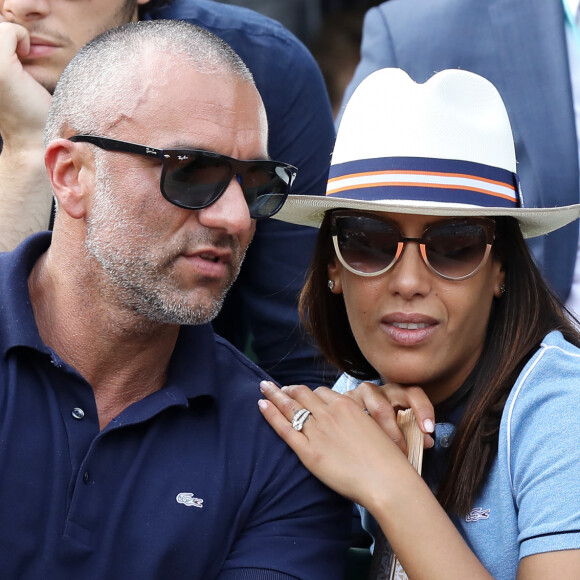 Amel Bent et son mari Patrick Antonelli dans les tribunes des internationaux de tennis de Roland Garros à Paris, France, le 3 juin 2018. © Dominique Jacovides - Cyril Moreau/Bestimage