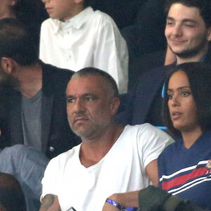 Amel Bent, son mari Patrick Antonelli et Claudia Tagbo - Les célébrités dans les tribunes lors du match des légendes, France98 contre une sélection FIFA 98 à la U Arena à Nanterre, France, le 12 juin 2018. France98 a gagné 3-2. © Bestimage