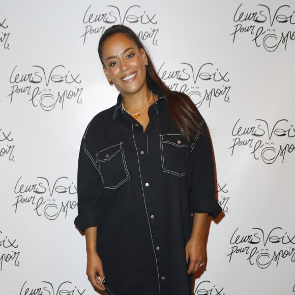 Semi-Exclusif - Amel Bent - Photocall - Concert caritatif "Leurs Voix pour l'Espoir" au profit de la recherche contre le cancer du pancréas, créé et présenté par L. Cholewa à l'Olympia à Paris, le 7 octobre 2019.