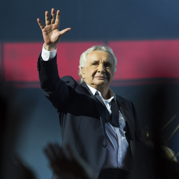Exclusif -Michel Sardou - Ultime concert de Michel Sardou pour la dernière date de son spectacle "La dernière danse" à la Seine Musicale à Boulogne-Billancourt le 12 avril 2018. Le chanteur a rassemblé plus de 400 000 spectateurs pour une tournée de 82 concerts. © Pierre Perusseau/Bestimage