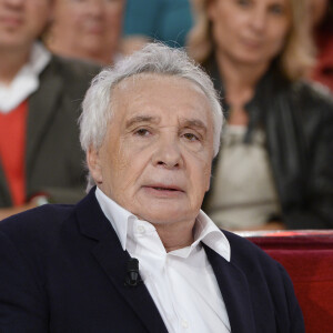 Michel Sardou - Enregistrement de l'émission " Vivement Dimanche " Spéciale Les enfants du Top 50, le 8 octobre 2014.