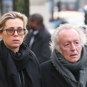 Didier Barbelivien et sa femme Laure - Obsèques de Andrée Sarkozy (mère de N.Sarkozy), dite Dadue née Andrée Mallah, en l'église Saint-Jean-Baptiste à Neuilly-Sur-Seine. Le 18 décembre 2017.