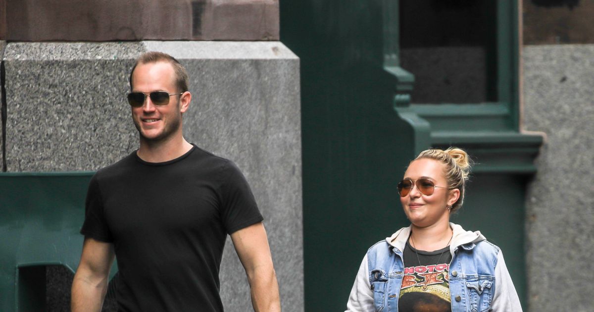 exclusif-hayden-panettiere-se-prom-ne-main-dans-la-main-avec-zach