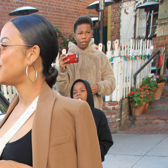 Christina Milian, enceinte, dans la rue à Los Angeles le 14 janvier 2020.