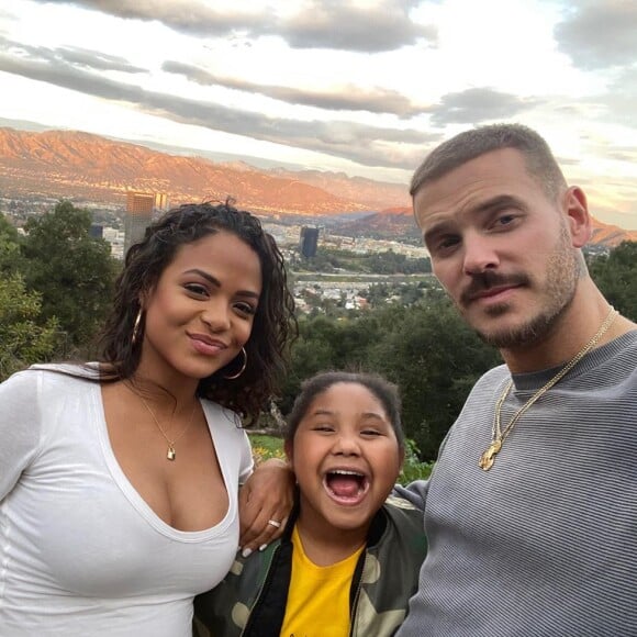 Violet (9 ans), la fille de Christina Milian, sur Instagram. Avec M. Pokora à Los Angeles. Février 2020.