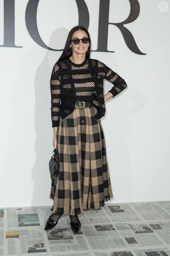 Demi Moore assiste au défilé de mode prêt-à-porter automne-hiver 2020/2021 "Dior" à Paris le 25 février 2020. © Olivier Borde / Bestimage