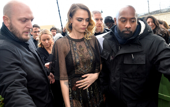Cara Delevingne à l'issue du défilé de mode prêt-à-porter automne-hiver 2020/2021 "Dior" à Paris. Le 25 février 2020 © Veeren Ramsamy-Christophe Clovis / Bestimage