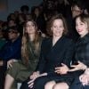 Bianca Brandolini, Sigourney Weaver, Maya Hawke et Rachel Brosnahan assistent au défilé de mode prêt-à-porter automne-hiver 2020/2021 "Dior" à Paris le 25 février 2020.