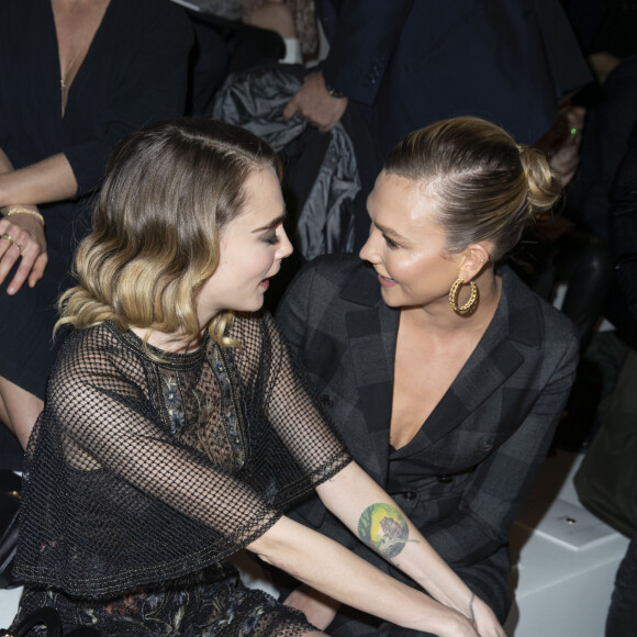 Cara Delevingne et Karlie Kloss assistent au défilé de mode prêt-à-porter automne-hiver 2020/2021 "Dior" à Paris. Le 25 février 2020 © Olivier Borde / Bestimage