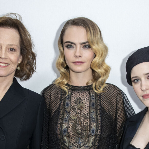 Sigourney Weaver, Cara Delevingne et Rachel Brosnahan dans les coulisses du défilé de mode prêt-à-porter automne-hiver 2020/2021 "Dior" à Paris. Le 25 février 2020 © Olivier Borde / Bestimage