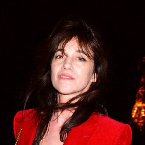 Charlotte Gainsbourg assiste au défilé de mode Saint Laurent, collection prêt-à-porter automne-hiver 2020/2021, à la Tour Eiffel. Paris, le 25 février 2020.