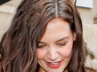 Katie Holmes : Naturelle à la Fashion Week et fière de ses cheveux blancs