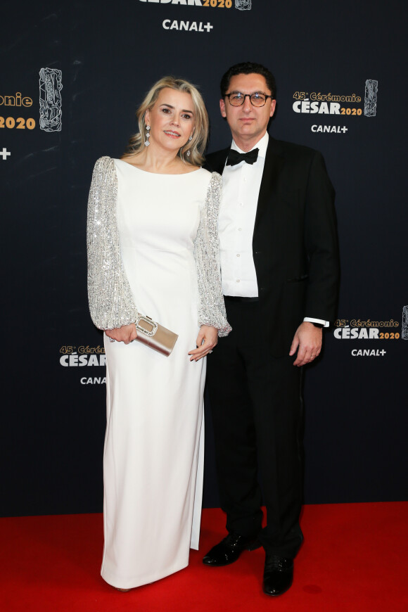 Maxime Saada et sa femme Sylvie assistent à la 45e cérémonie des César à la Salle Pleyel à Paris le 28 février 2020. © Dominique Jacovides / Olivier Borde / Bestimage