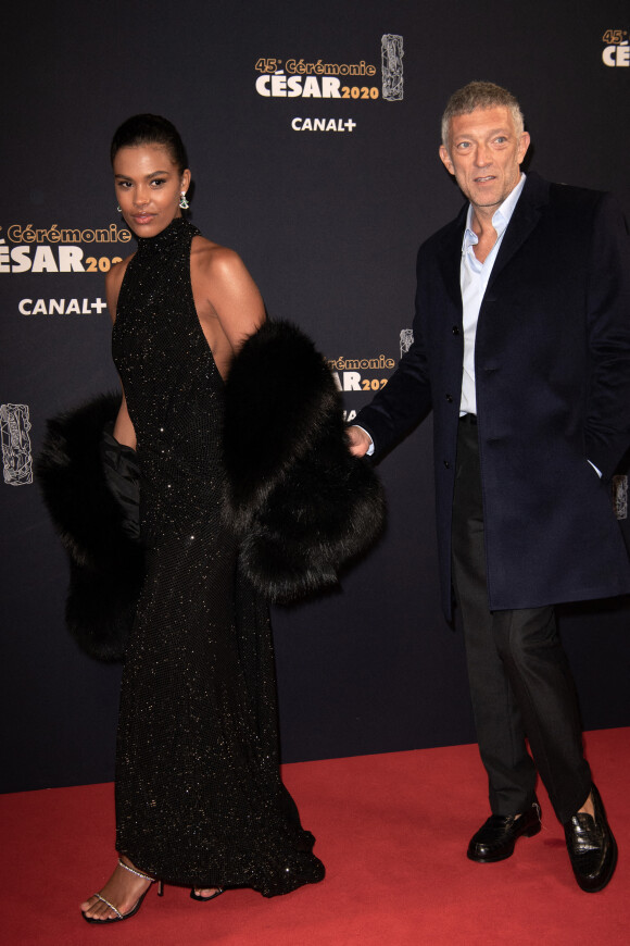 Tina Kunakey et Vincent Cassel assistent à la 45e cérémonie des César à la Salle Pleyel à Paris le 28 février 2020.