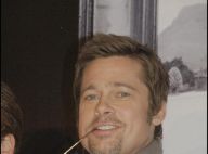 Brad Pitt n'a aucune confiance en lui... Regardez !