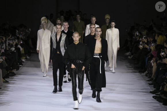 Défilé de mode Haider Ackermann, collection prêt-à-porter automne-hiver 2020/2021 au Théâtre National de Chaillot. Paris, le 29 février 2020.