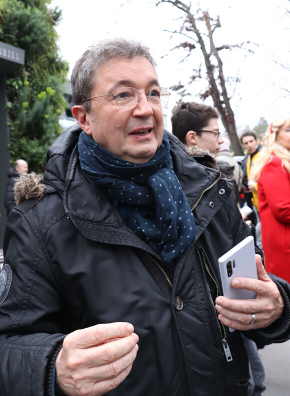 Frédéric Bouraly - Arrivées des people à l'enregistrement de l'émission "Vivement dimanche " à Paris le 19 février 2020.