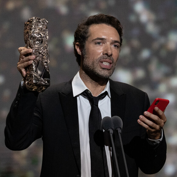 Nicolas Bedos, César du meilleur scénario original pour La Belle Époque lors de la 45ème cérémonie des César à la salle Pleyel à Paris le 28 février 2020 © Olivier Borde / Dominique Jacovides / Bestimage