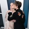 Barbara Palvin et son compagnon Dylan Sprouse assistent à la soirée "Vanity Fair Oscar Party" après la 92ème cérémonie des Oscars 2020 au Wallis Annenberg Center for the Performing Arts à Los Angeles, le 9 février 2020.