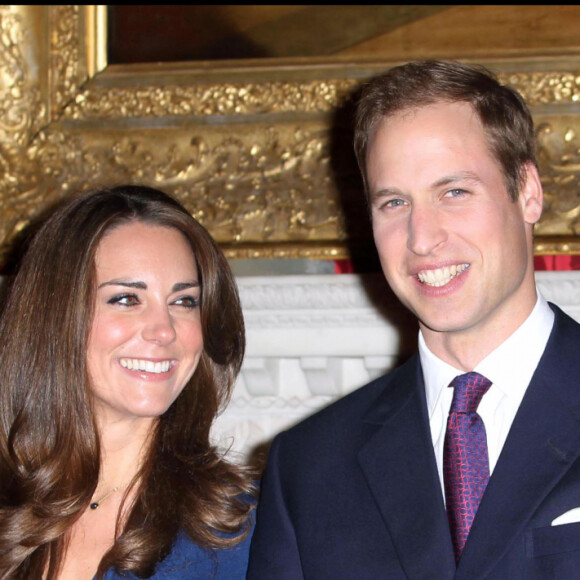 Le prince William et Kate Middleton lors de l'annonce de leurs fiançailles à Clarence House, à Londres, le 16 novembre 2010.