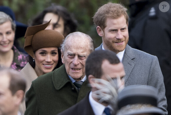 Le prince Philip, duc d'Edimbourg, le prince Harry et sa fiancée Meghan Markle - La famille royale d'Angleterre arrive à la messe de Noël à l'église Sainte-Marie-Madeleine à Sandringham, le 25 décembre 2017.