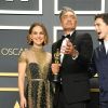 Natalie Portman, Taika Waititi and Timothée Chalamet posant lors de la 92ème cérémonie des Oscars 2020 à Los Angeles le 9 février 2020.