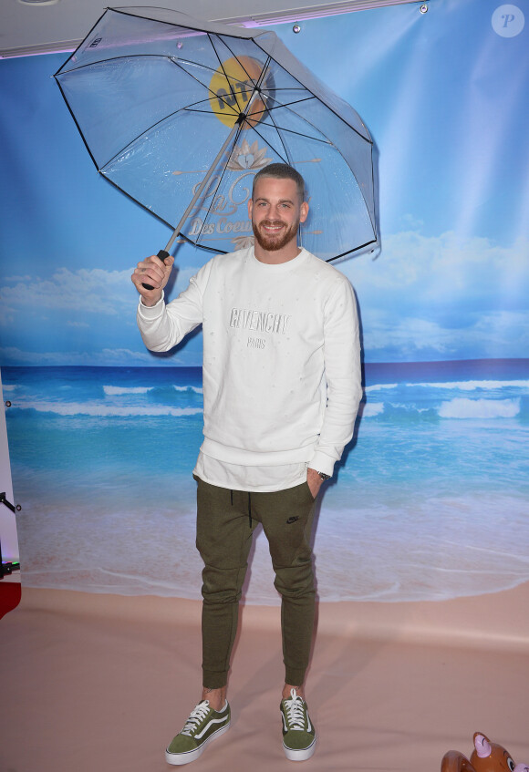 Raphaël Pépin - Photocall de la saison 3 de l'émission de télé-réalité "La villa des coeurs brisés" à la Tour TF1 à Boulogne-Billancourt, le 27 novembre 2017/ © Veeren/Bestimage