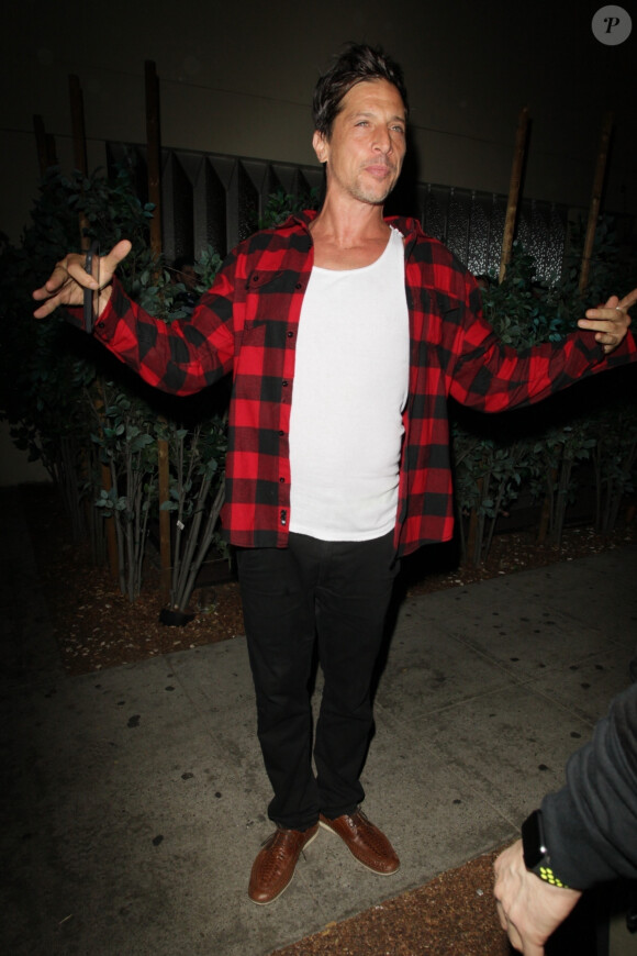 Exclusif - Simon Rex à la sortie du restaurant Delilah à Los Angeles, le 28 janvier 2018