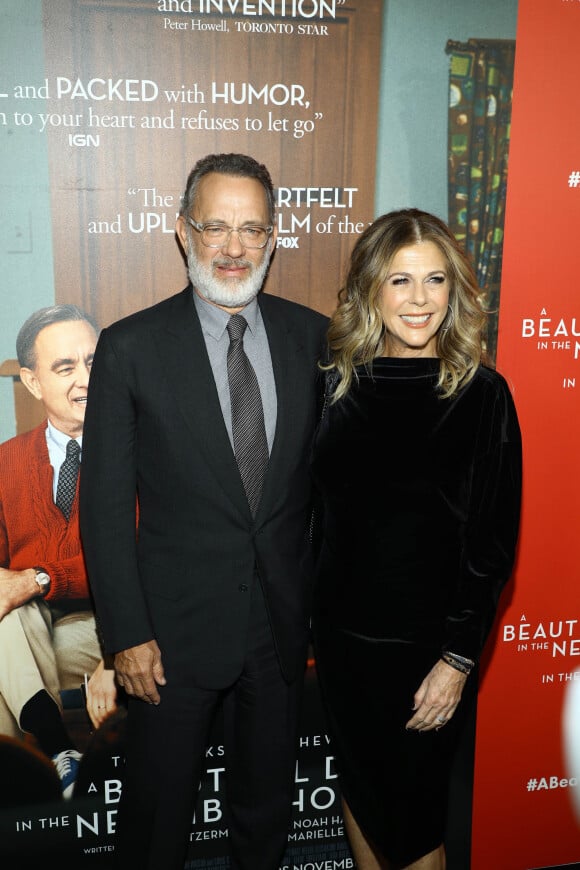 Tom Hanks et sa femme Rita Wilson - Premiere du film "A Beautiful Day In The Neighborhood" à New York le 17 novembre 2019.